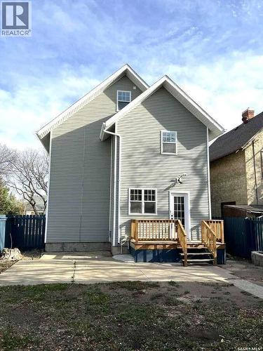 1096 Algoma Avenue, Moose Jaw, SK - Outdoor