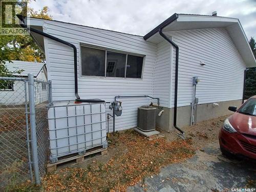 113 5Th Avenue, Gravelbourg, SK - Outdoor With Exterior