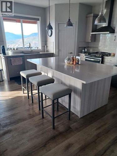 1120 Holden Road, Penticton, BC - Indoor