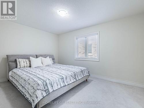 8 Vetch Street, Brampton, ON - Indoor Photo Showing Bedroom
