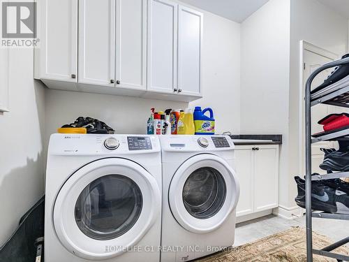8 Vetch Street, Brampton, ON - Indoor Photo Showing Laundry Room