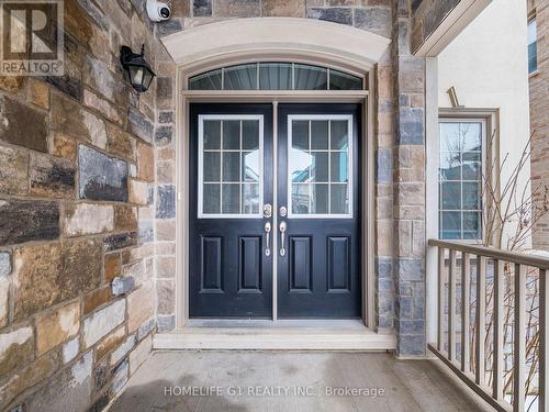 8 Vetch Street, Brampton, ON - Outdoor