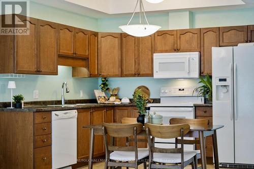 202 - 17 George Court, Cramahe, ON - Indoor Photo Showing Kitchen