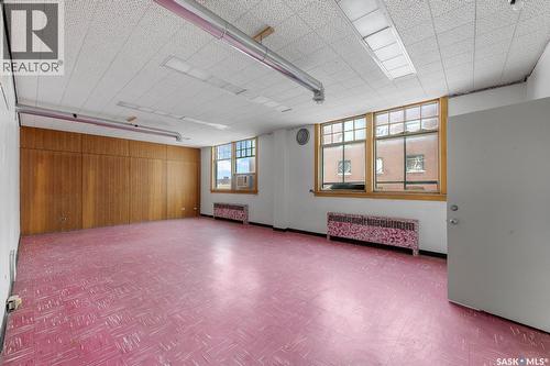 2002 Dewdney Avenue, Regina, SK 