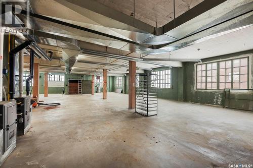 2002 Dewdney Avenue, Regina, SK 