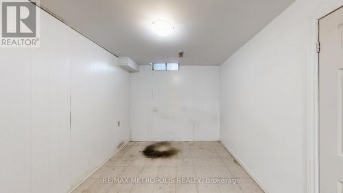 18 - 11 Livonia Place, Toronto, ON - Indoor Photo Showing Other Room