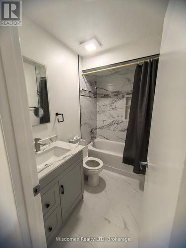 Hs47 - 3100 Kingston Road, Toronto (Cliffcrest), ON - Indoor Photo Showing Bathroom