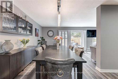 48 - 2825 Gananoque Drive, Mississauga, ON - Indoor Photo Showing Dining Room