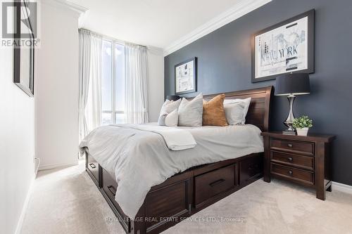 3702 - 3504 Hurontario Street, Mississauga, ON - Indoor Photo Showing Bedroom
