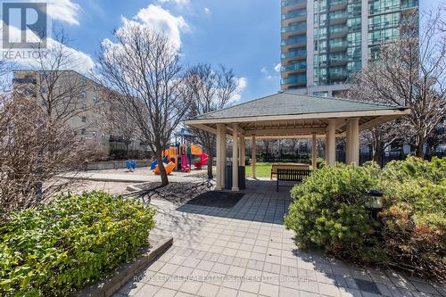 3702 - 3504 Hurontario Street, Mississauga, ON - Outdoor