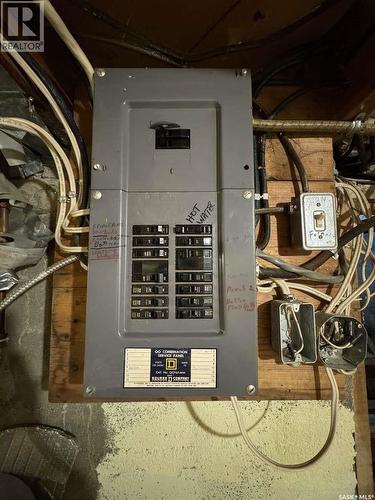 114 3Rd Avenue, Climax, SK - Indoor Photo Showing Basement