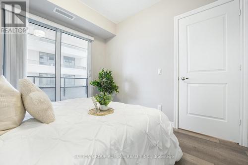 1016 - 9255 Jane Street, Vaughan, ON - Indoor Photo Showing Bedroom