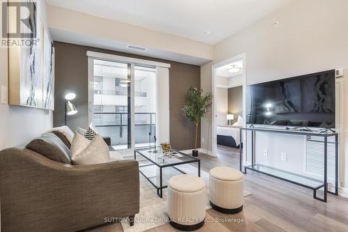 Walk out to Balcony - 1016 - 9255 Jane Street, Vaughan, ON - Indoor Photo Showing Living Room