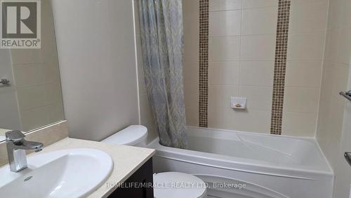 3408 - 4070 Confederation Parkway, Mississauga, ON - Indoor Photo Showing Bathroom