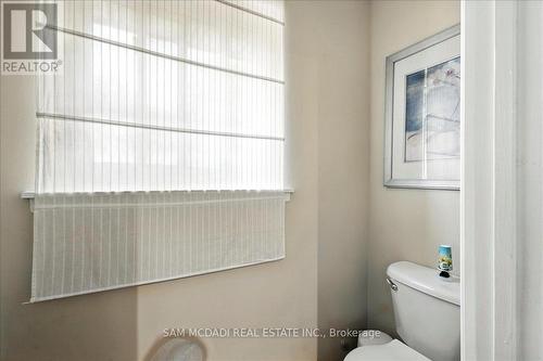 1211 Eighth Line, Oakville, ON - Indoor Photo Showing Bathroom