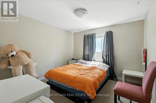 1211 Eighth Line, Oakville, ON - Indoor Photo Showing Bedroom