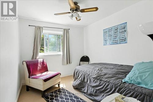 1211 Eighth Line, Oakville, ON - Indoor Photo Showing Bedroom
