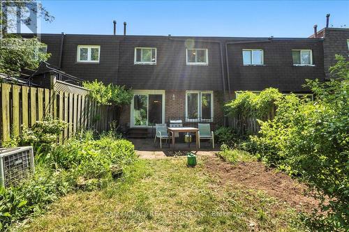 1211 Eighth Line, Oakville, ON - Outdoor