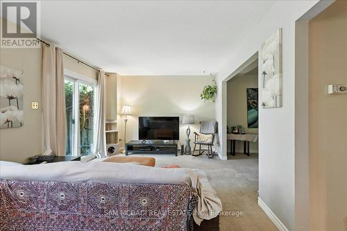 1211 Eighth Line, Oakville, ON - Indoor Photo Showing Bedroom