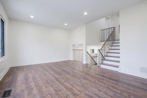 796 Thistle Down Court, Mississauga, ON - Indoor Photo Showing Other Room