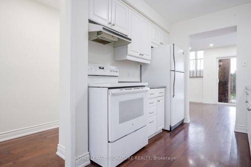 796 Thistle Down Court, Mississauga, ON - Indoor Photo Showing Kitchen