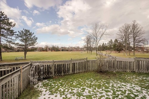 796 Thistle Down Court, Mississauga, ON - Outdoor