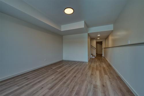 2123 Mountain View Avenue, Lumby, BC - Indoor Photo Showing Other Room