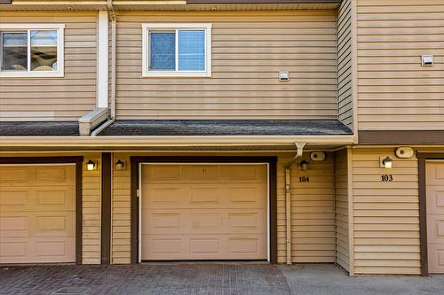 104-1355 Findlay Road, Kelowna, BC - Outdoor With Exterior