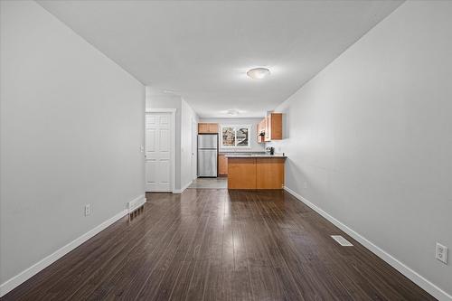 104-1355 Findlay Road, Kelowna, BC - Indoor Photo Showing Other Room