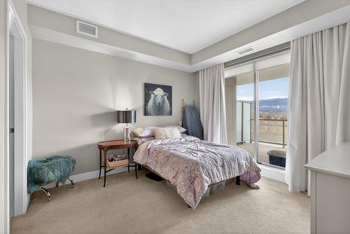 403-2040 Springfield Road, Kelowna, BC - Indoor Photo Showing Bedroom