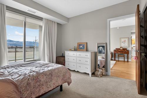 403-2040 Springfield Road, Kelowna, BC - Indoor Photo Showing Bedroom