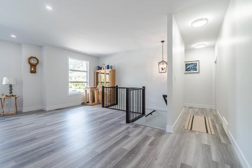 180 Hollywood Crescent, Lillooet, BC - Indoor Photo Showing Other Room