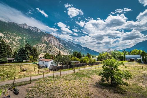 180 Hollywood Crescent, Lillooet, BC - Outdoor With View