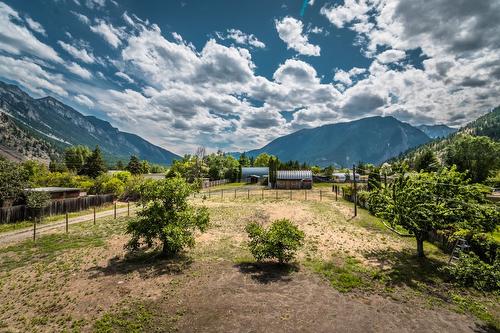 180 Hollywood Crescent, Lillooet, BC - Outdoor With View