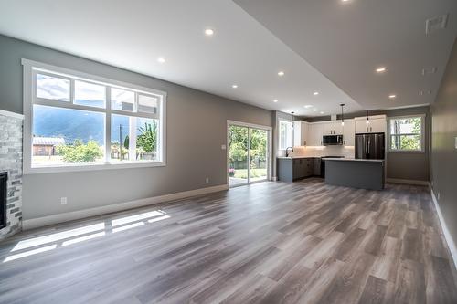 180 Hollywood Crescent, Lillooet, BC - Indoor