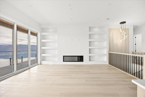 8916 Tavistock Road, Vernon, BC - Indoor Photo Showing Other Room