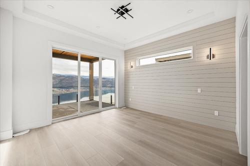 8916 Tavistock Road, Vernon, BC - Indoor Photo Showing Other Room