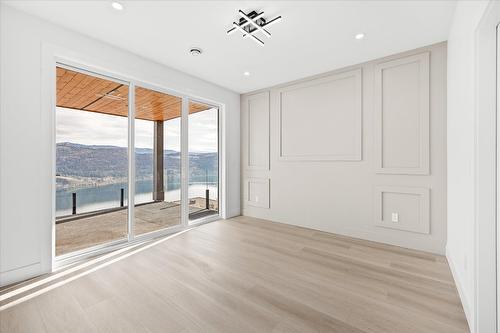 8916 Tavistock Road, Vernon, BC - Indoor Photo Showing Other Room