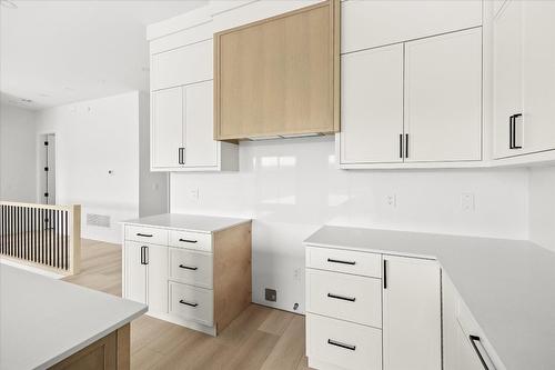 8916 Tavistock Road, Vernon, BC - Indoor Photo Showing Kitchen
