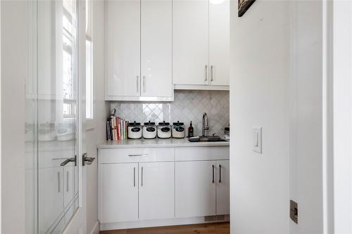 2202 Tramonto Court, Kelowna, BC - Indoor