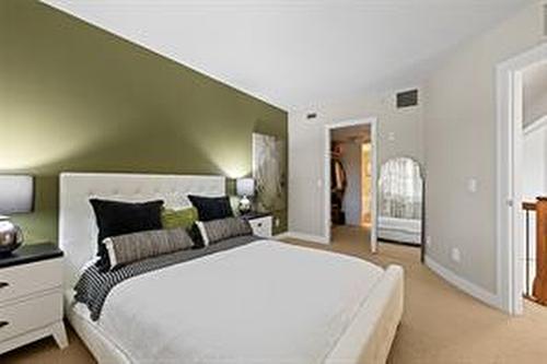 205-600 Sarsons Road, Kelowna, BC - Indoor Photo Showing Bedroom