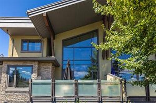 205-600 Sarsons Road, Kelowna, BC - Outdoor