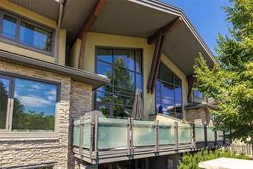 205-600 Sarsons Road, Kelowna, BC - Outdoor