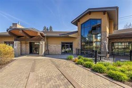 205-600 Sarsons Road, Kelowna, BC - Outdoor