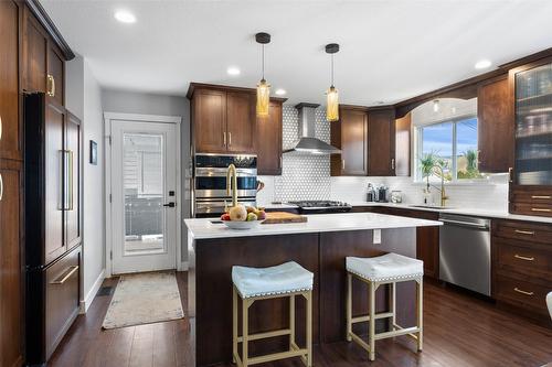 1795 Delnor Crescent, Kamloops, BC - Indoor Photo Showing Kitchen With Upgraded Kitchen