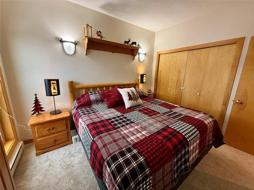 23-165 Kettleview Road, Big White, BC - Indoor Photo Showing Bedroom