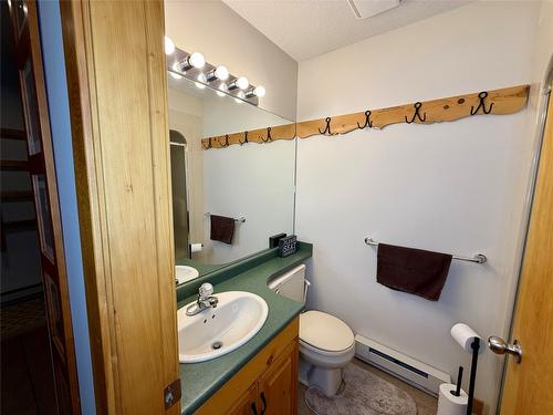 23-165 Kettleview Road, Big White, BC - Indoor Photo Showing Bathroom
