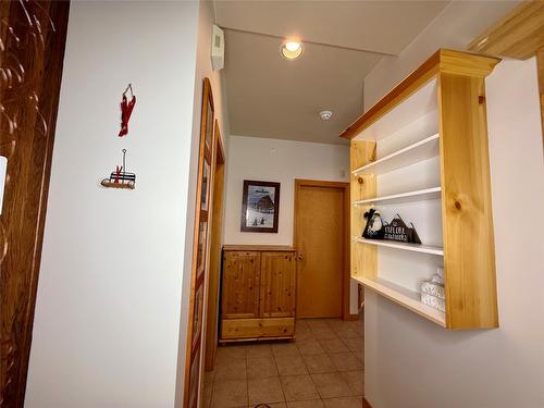 23-165 Kettleview Road, Big White, BC - Indoor Photo Showing Other Room
