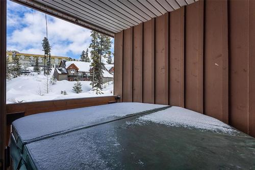 23-165 Kettleview Road, Big White, BC -  With Exterior