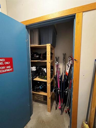 23-165 Kettleview Road, Big White, BC - Indoor